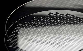 Intel is betting on a new chip substrate material: glass